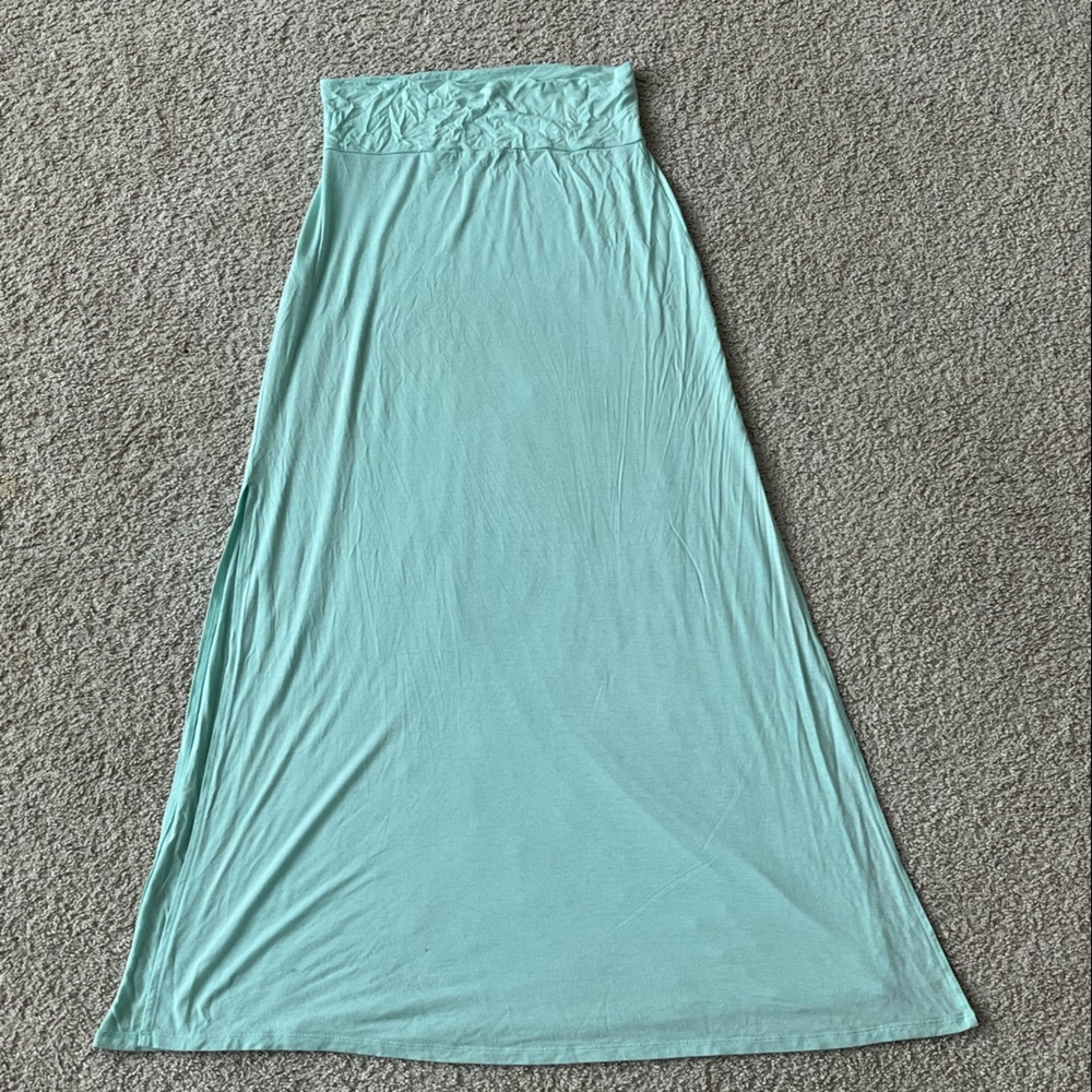 Light aqua skirt with slits on sides; Charlotte Russe (size Medium)